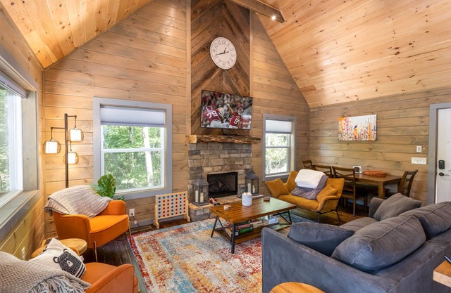 Delightful Cabin near Ski Slopes