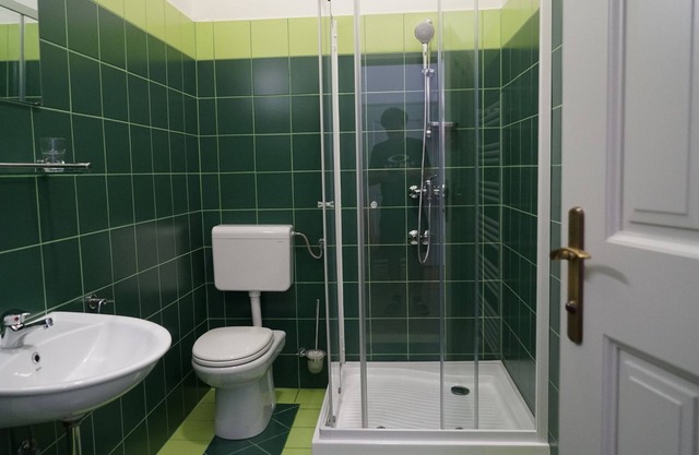 Deluxe One-Bedroom Apartment with Castle View