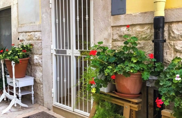 Deluxe Stone House