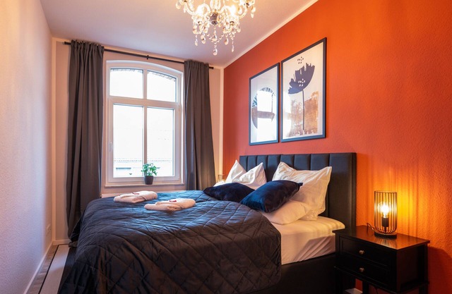 Design - Boxspringbett - 63qm - Arbeitsplatz - Wlan - Parkplatz - Zentral