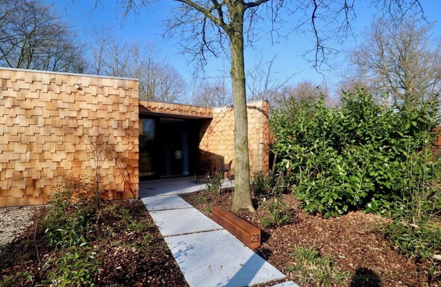 Design holiday home on estate Bergvliet with hot tub in the Brabant forests between Breda and Oosterhout.