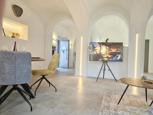 Design I Gewölbe I sanierter Pferdestall I EuropaPark I Boxspring I Nespresso I Terrasse I Parkplatz