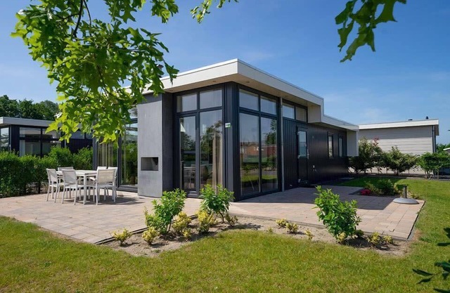 Detached chalet with three bedrooms, one bathroom and a dishwasher