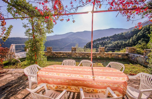 Detached house with private pool, 20 km Pisa & 38 form sea. Quiet area