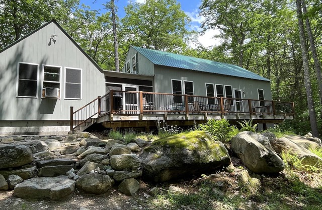Directly On Lake Winnipesaukee, A/Cs, Waterfront, Dock & Deck - 7 Night Min