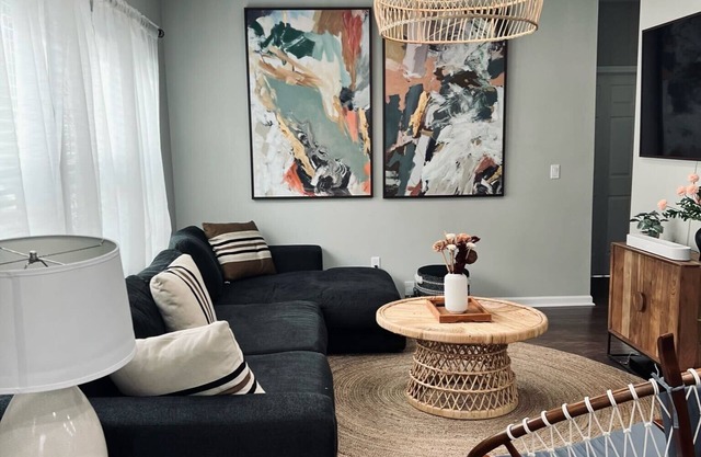 *Discount Holiday getaway* Boho Themed Cozy 3 Bedroom Home in Atlanta