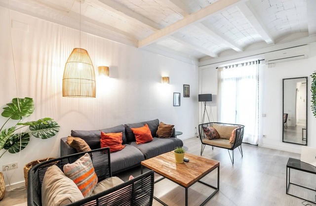 Discover your home in Barcelona: design, comfort and perfect location