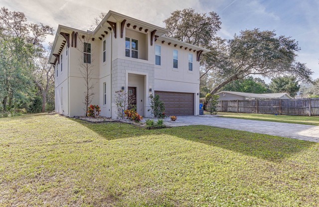 Dog-Friendly Lutz Family Home w/Large Yard!