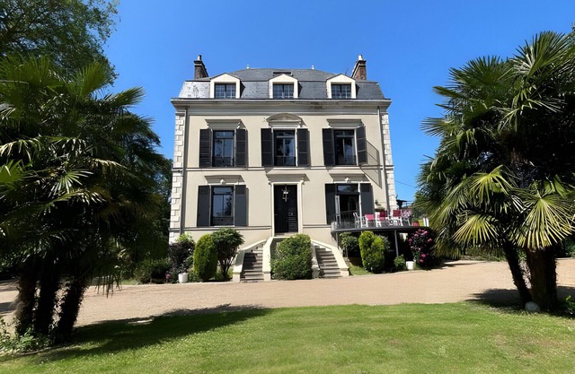 Domaine de la Belvaudière - 22pers - Piscine - Lux