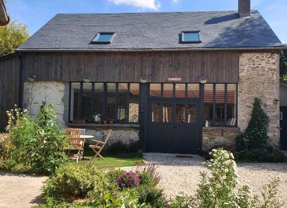 Domaine des Pousses, gîte au coeur d'un village de campagne