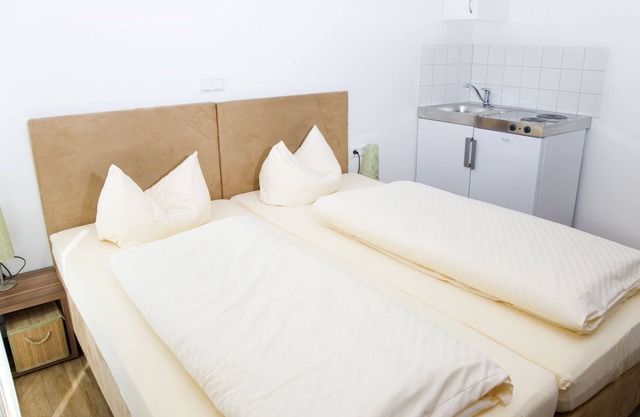Doppelzimmer mit Küchenzeile