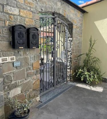 Dorina House