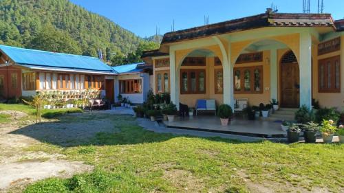 Dorjeehomestay