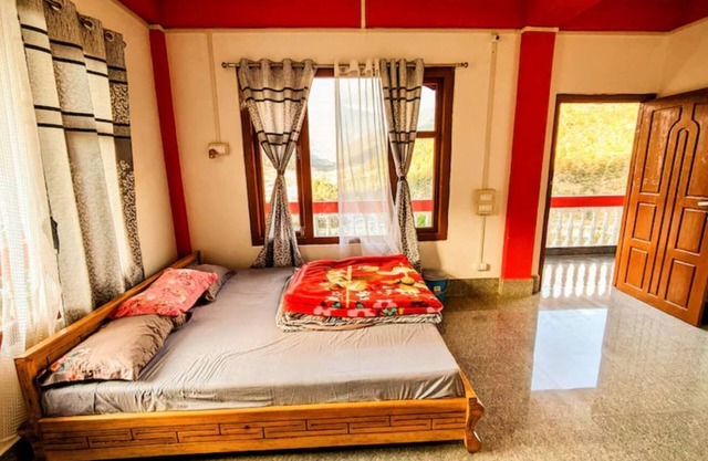 DOUBLE BED SUPER DELUXE ROOM