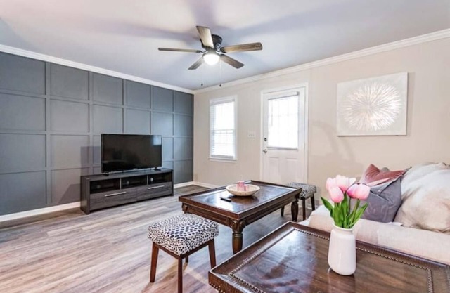 Double en suite townhome close to Wakemed