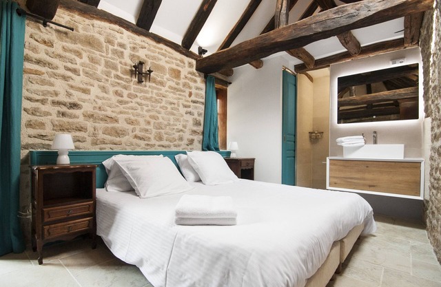Double room-Exclusive-Ensuite-Courtyard view-Maisonnette indépendante