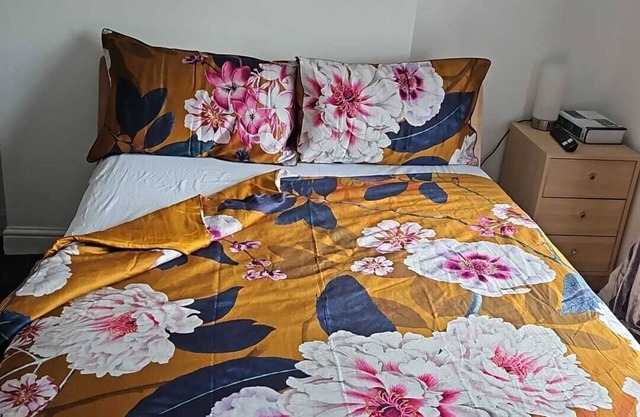 Double room in charming house. Secured with WiFi in Meden Vale, Mansfield.