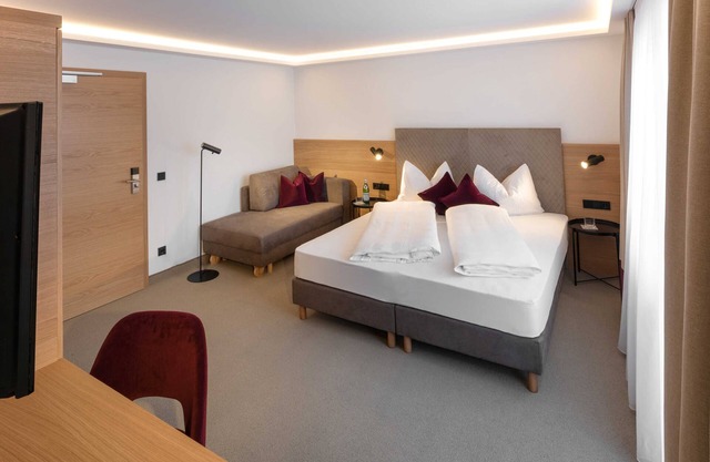 Double room with balcony - Hotel Hennersberg
