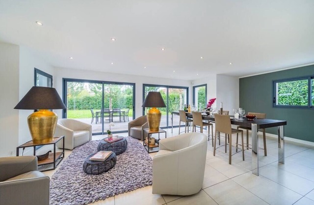 Dream 5BD Villa for Families/Geneva Centre 14KM