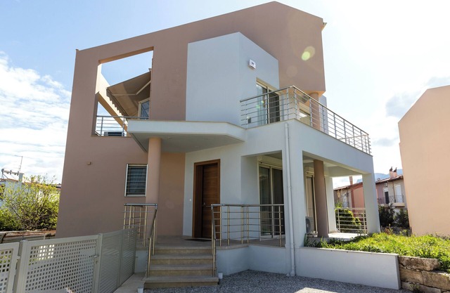 Dream Day VillanCharming 3-bedroom villa with AC, WiFi in amazing Psathopirgos