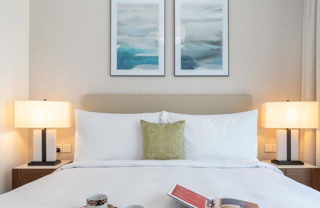 Dream Inn - 3BR Deluxe Family Suite with Beach Access