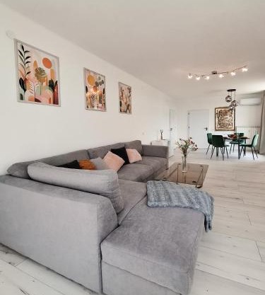 Duna Panorama -two-bedroom apartment with terrace