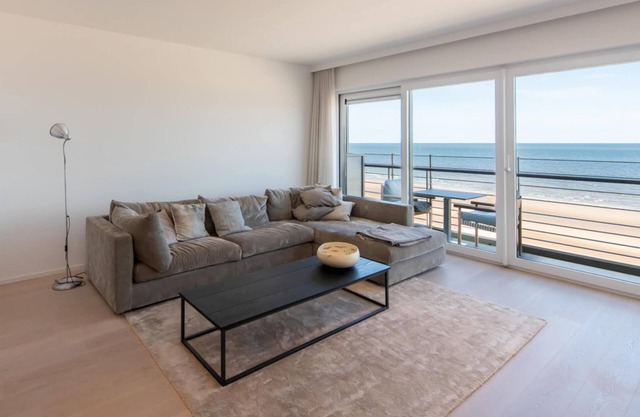 Duplex by the Coast with Stunning Sea Views