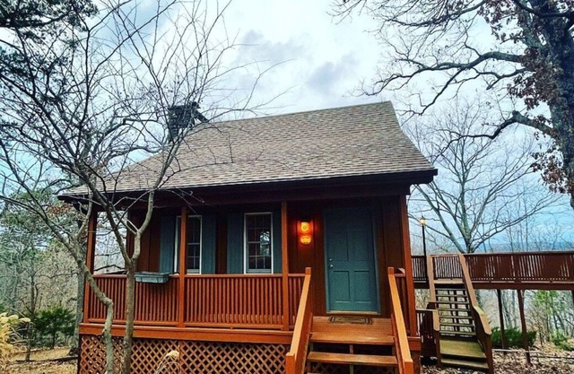 Eagle Crest cabin, White river view with hottub