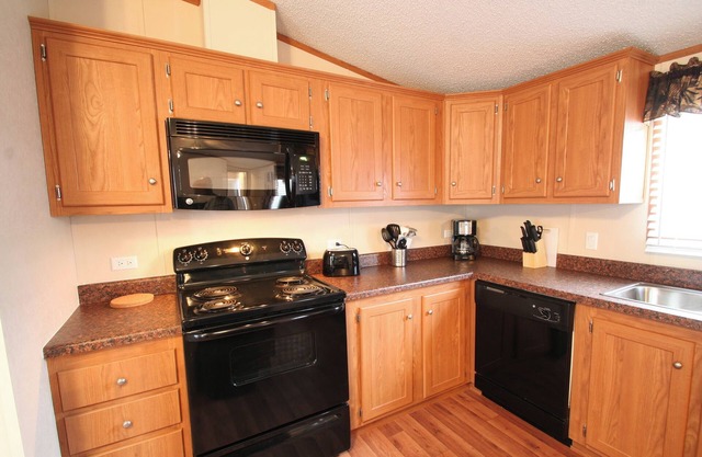 Eagle Ford Village Suites Dilley