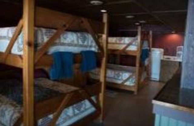 EAGLE'S NEST -BEDROOMS: 2
