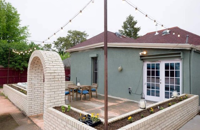 Eco-Friendly 3BR 1BA Sunnyside Bungalow