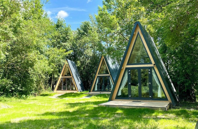 Ecolodge de Rêve Dans un Château de Conte de Fées