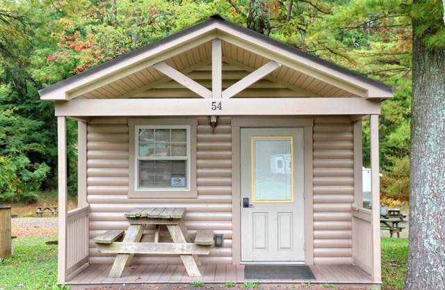 Efficiency Cabin 44