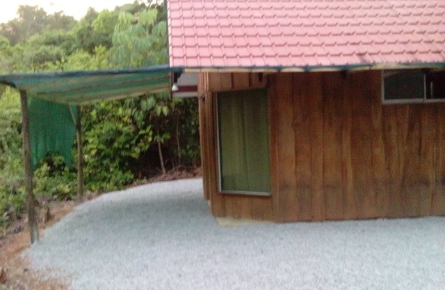 El Pavon Cabin with a mountain view