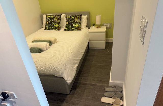 Elegant Apartment for both business and leisure travellers! Fully furnished