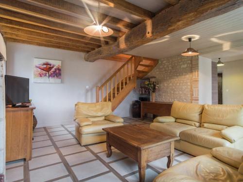 Elegant Farmhouse in Bruères