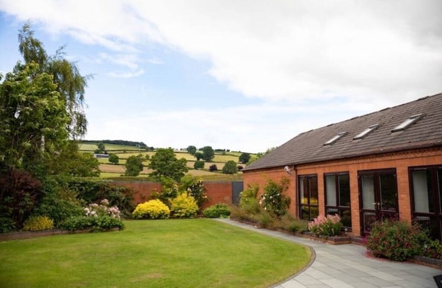 Elegant Home with Pool & Sauna near Golf Course