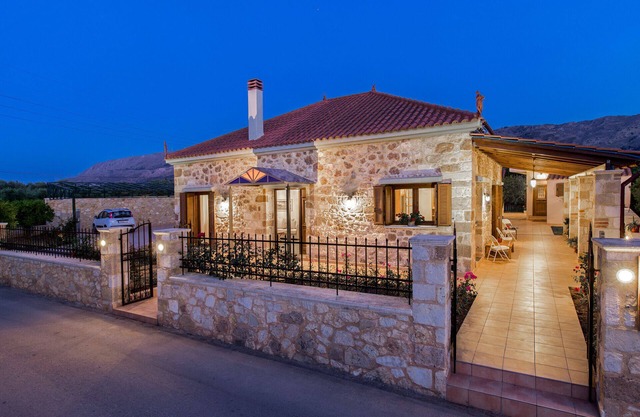 Elegant, stone-built designer Villa Anerocurù with gardens & BBQ, by Chania city