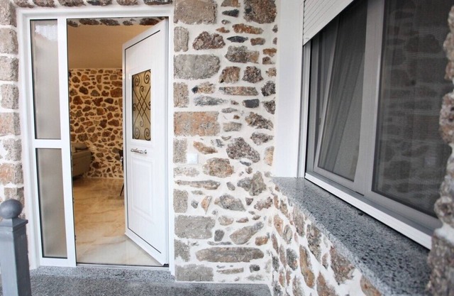 Elysian Stone Apartment II