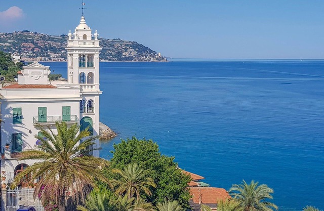 Enjoy a fantastic view of the countryside and the sea in the horizon.