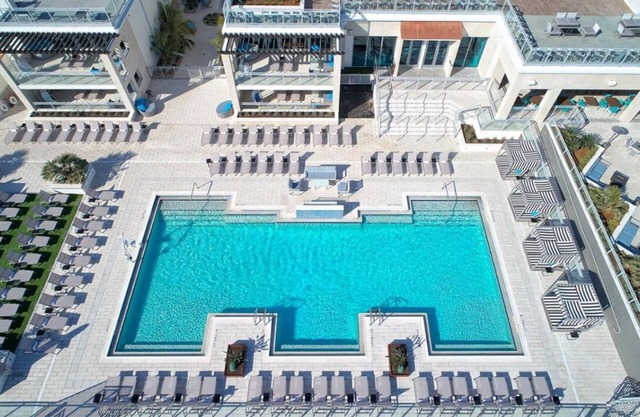 Enjoy a Hassle-free Stay! Beachfront Property w/Pool, Pets Allowed, Parking!