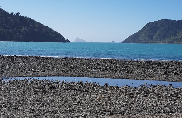 Enjoy beautiful Okiwi Bay