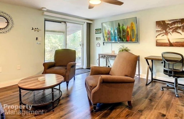 Enjoy Tampa and the outdoors from the comfort of your very own River Bungalow!