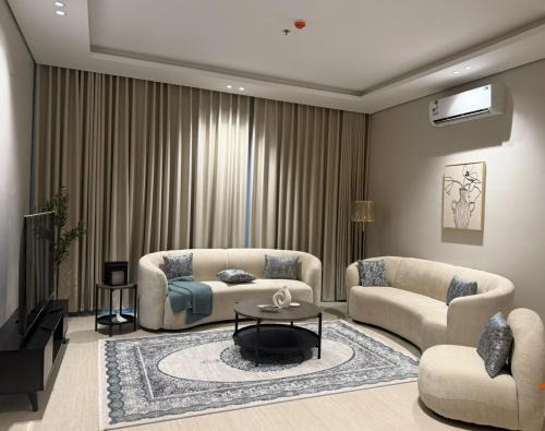 Entire Modern and comfy Apt