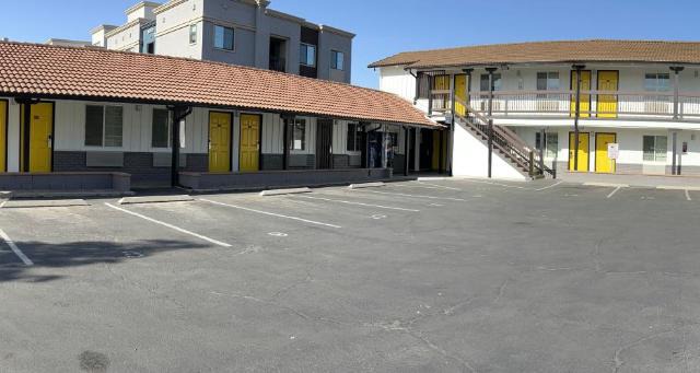 Escondido Inn