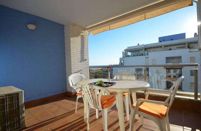 ESPIGÓN CENTRAL 5 - Two Bedroom Apartment, Sleeps 5