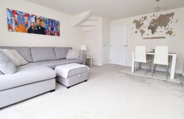 EV Charger, Airport Access, City Centre