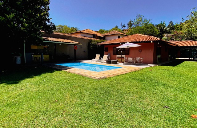 Excellent single storey house in Granja Viana