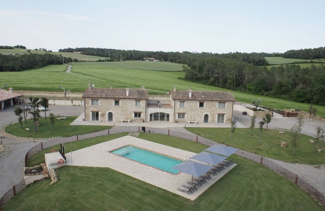 Excepcional Casa Rural Aislada en Paraje Idílico Ideal Para Familias y Grupos