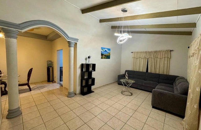 Exclusive Platinum House 2HA